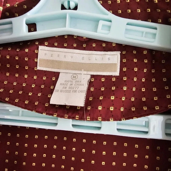 Silk pajama top sleepshirt Perry Ellis NWOT Men’s M or Women’s Xl Burgundy Gold - Picture 11 of 12